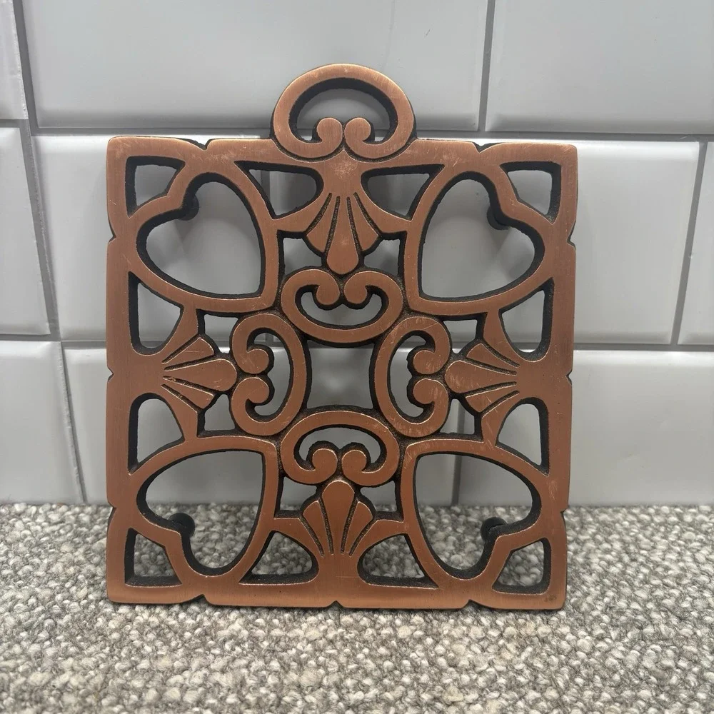 Pampered Chef 2008 Retired Trivet Round Up From The Heart Metal Pot Holder Stove